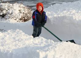 10-year-old-shovel-snow